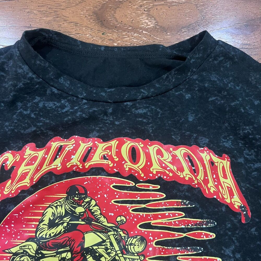 California Biker Graphic Crop Muscle Tank - Acid Wash Gray - Size Medium - Picture 3 of 7